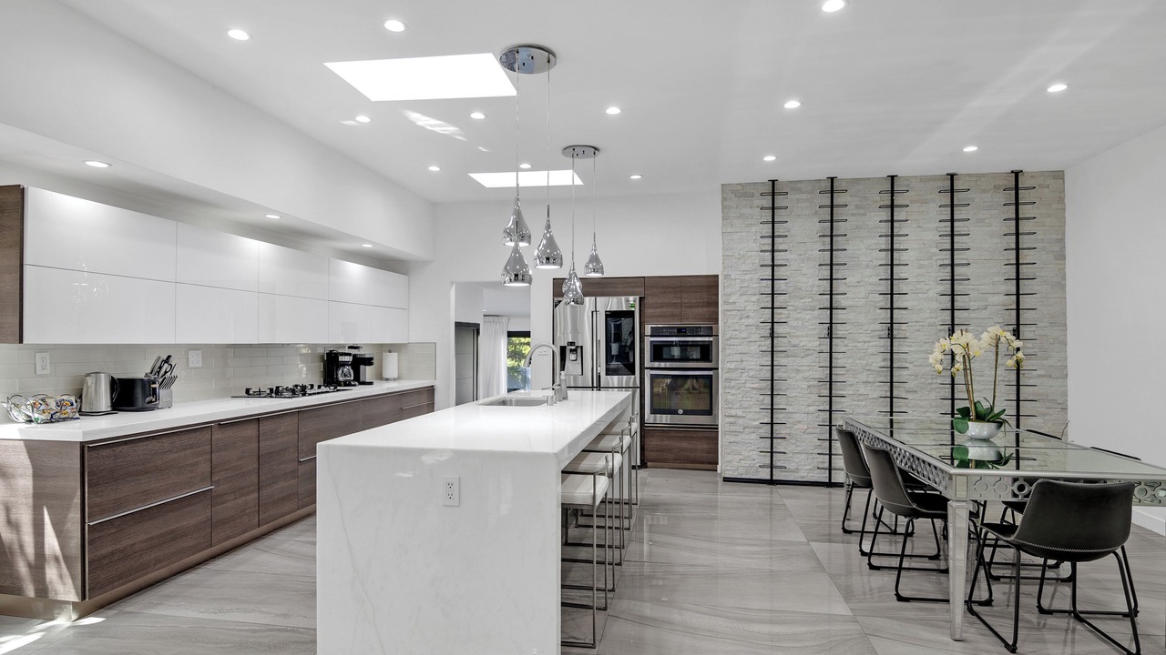 Photo of Kitchen in Greater Wilshire - Hancock Park