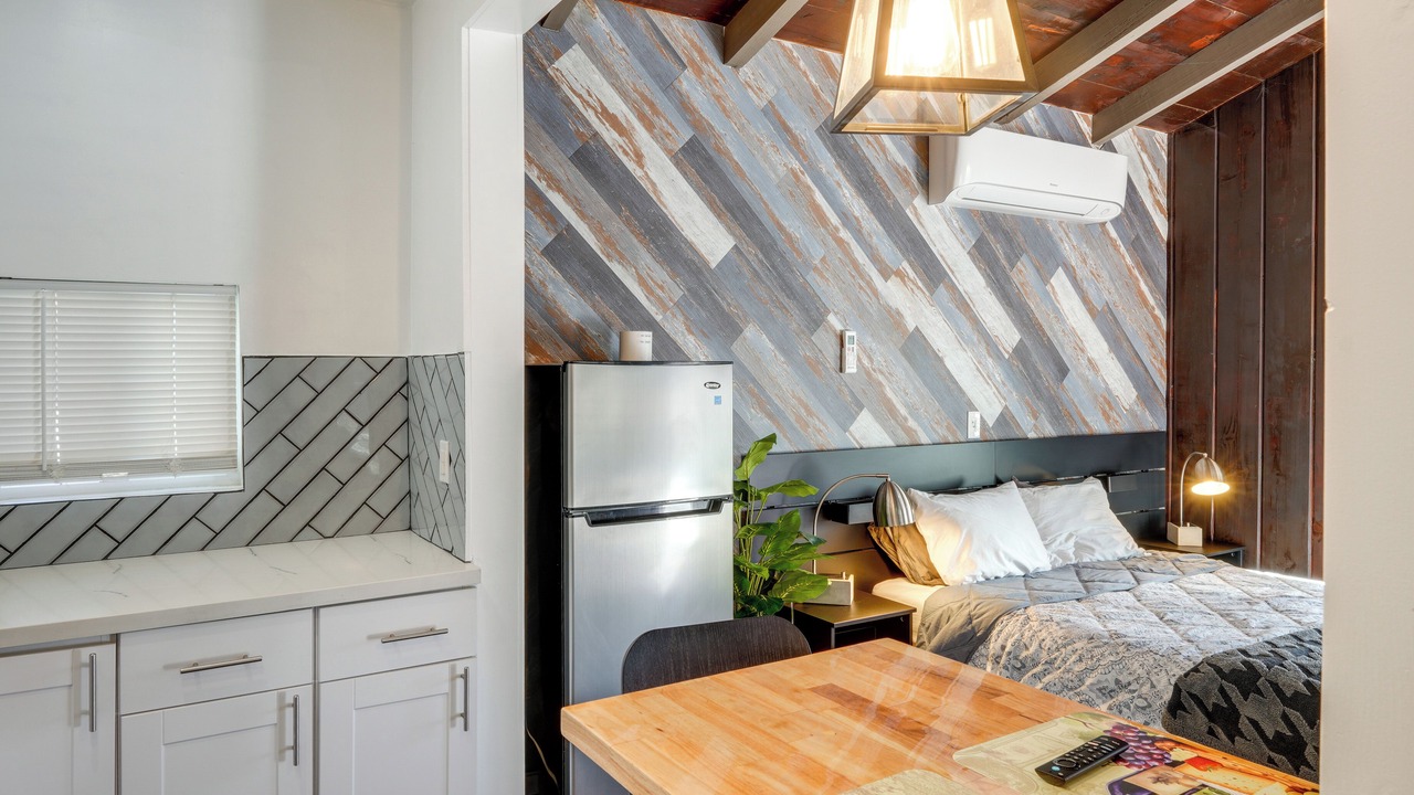 Photo of Bedroom in Frazier Park