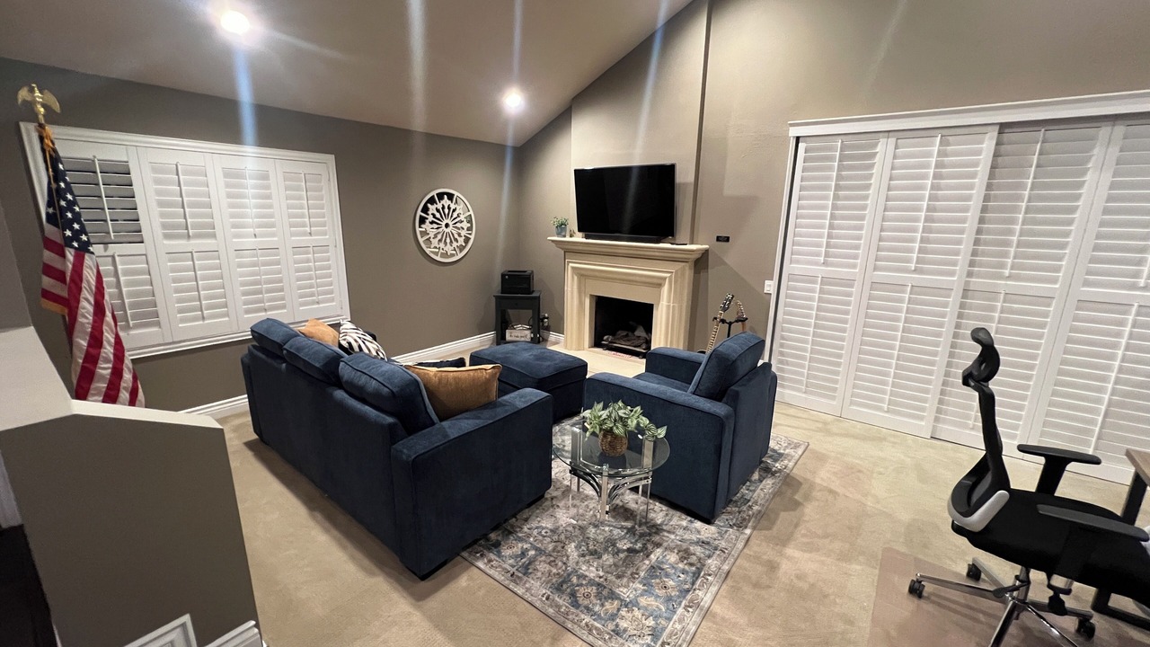 Photo of Livingroom in Fullerton