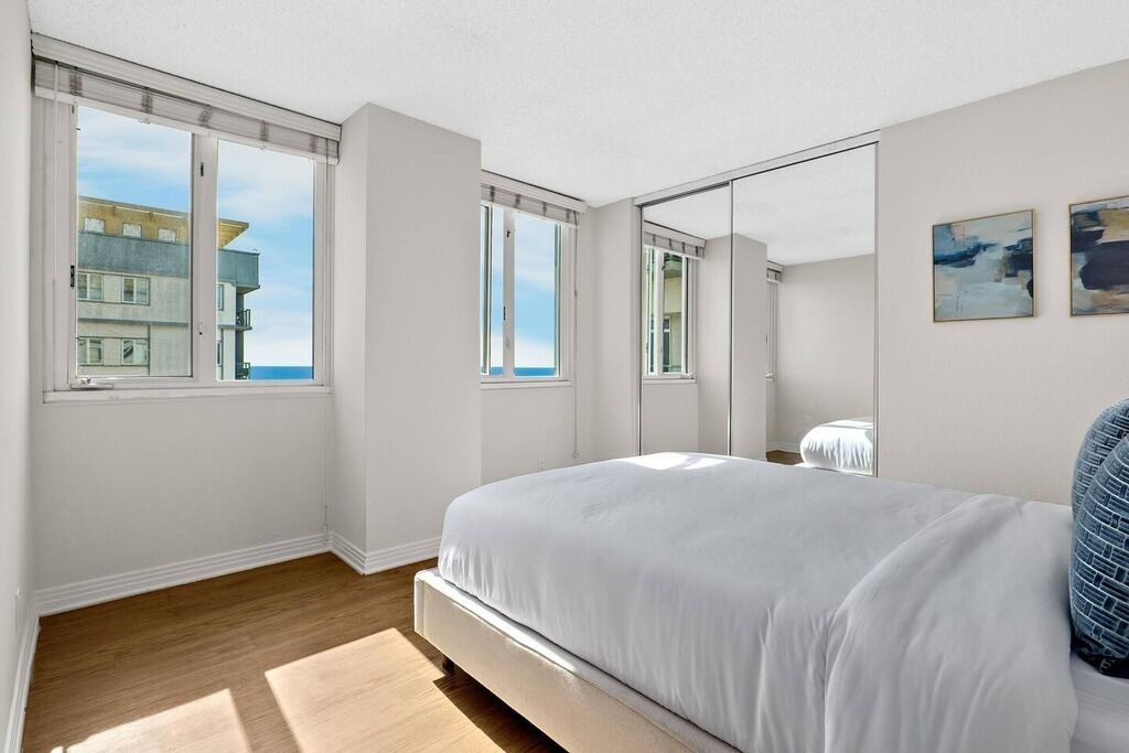 Photo of Bedroom in Marina Peninsula