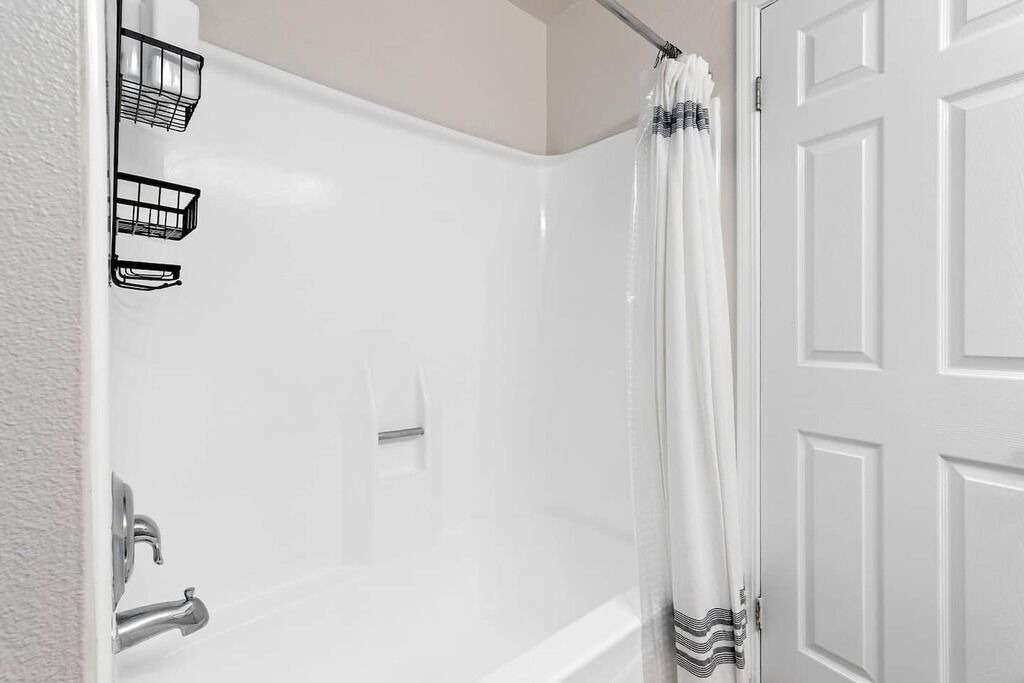 Photo of Bathroom in Marina Peninsula