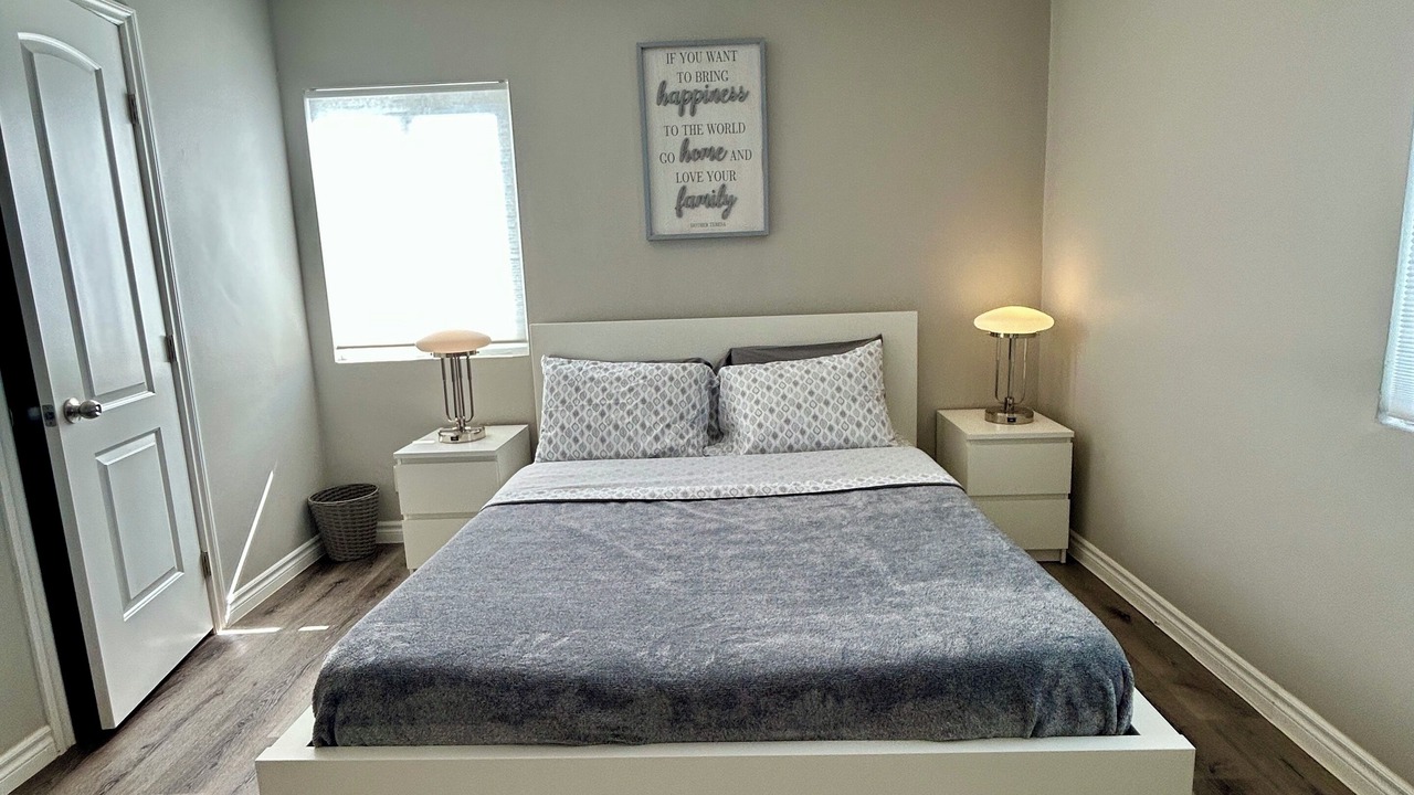 Photo of Bedroom in Duarte