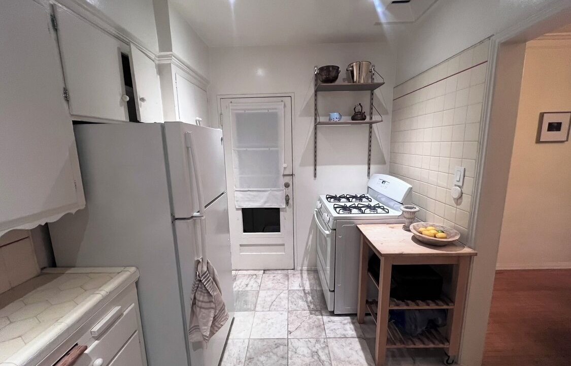 Photo of Kitchen in Miracle Mile