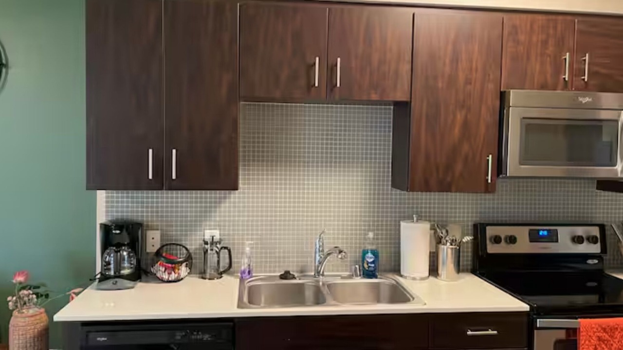 Photo of Kitchen in Miracle Mile