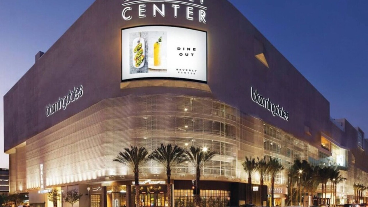 Photo of Outdoor in Miracle Mile