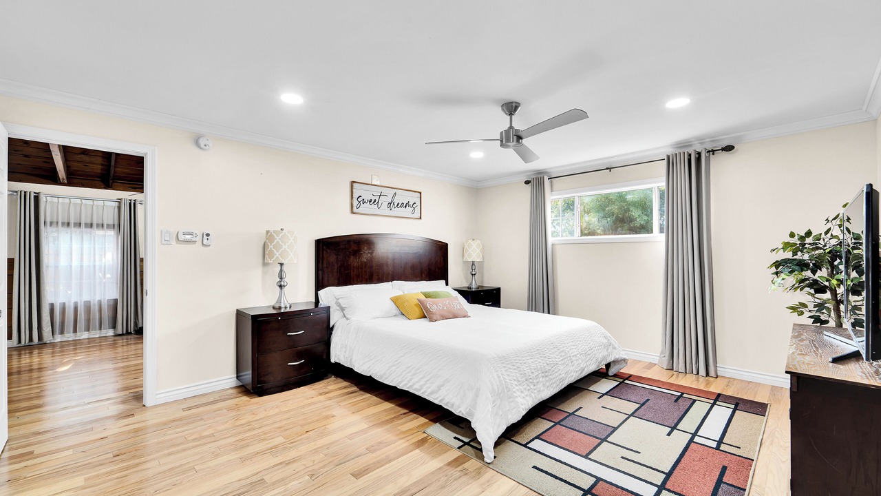 Photo of Bedroom in Madrona