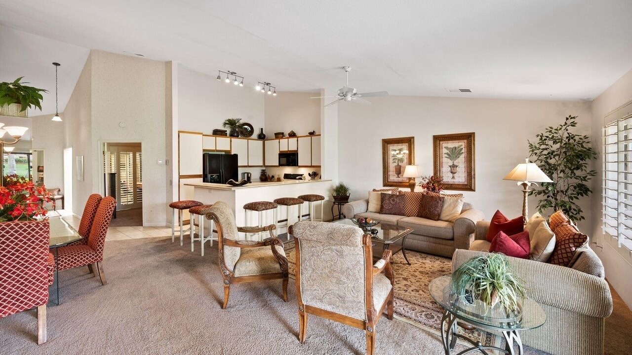 Photo of Livingroom in Palm Desert