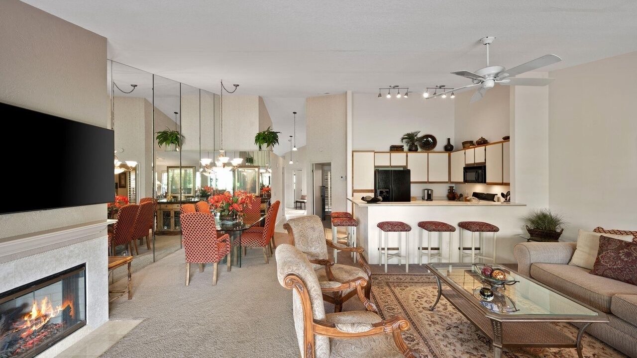 Photo of Livingroom in Palm Desert