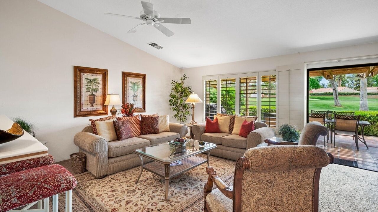 Photo of Livingroom in Palm Desert