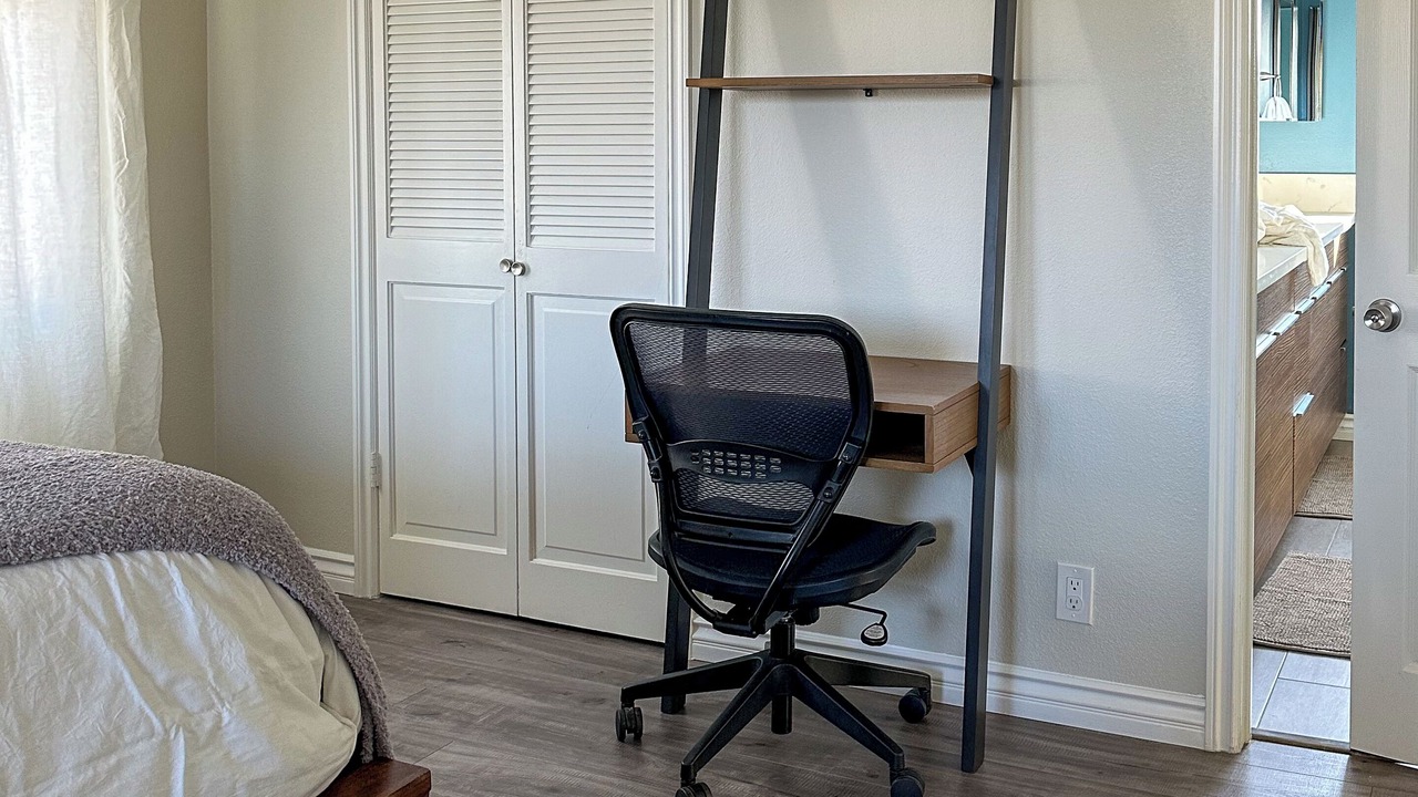Photo of Bedroom in West Los Angeles