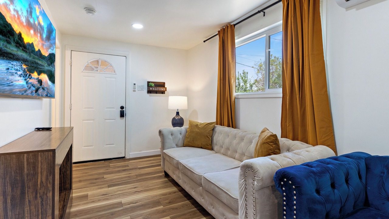 Photo of Livingroom in Placentia