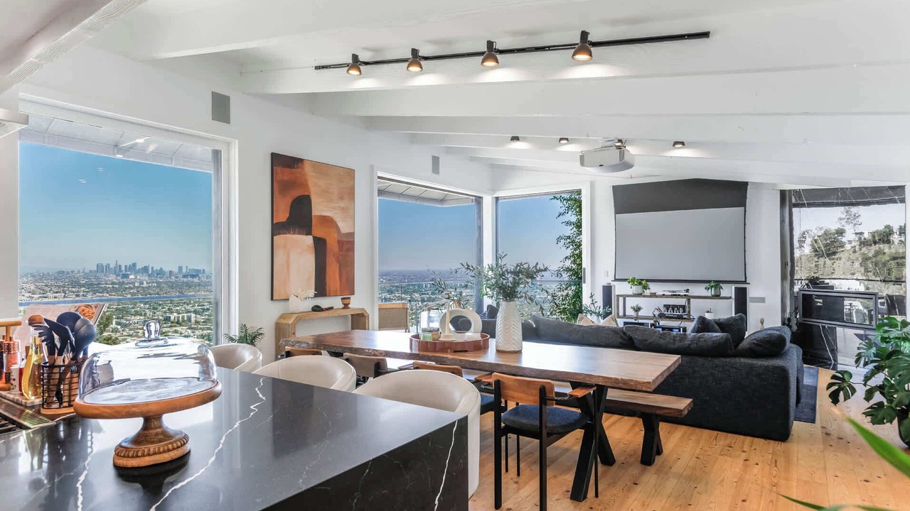 Photo of Others in Hollywood Hills West
