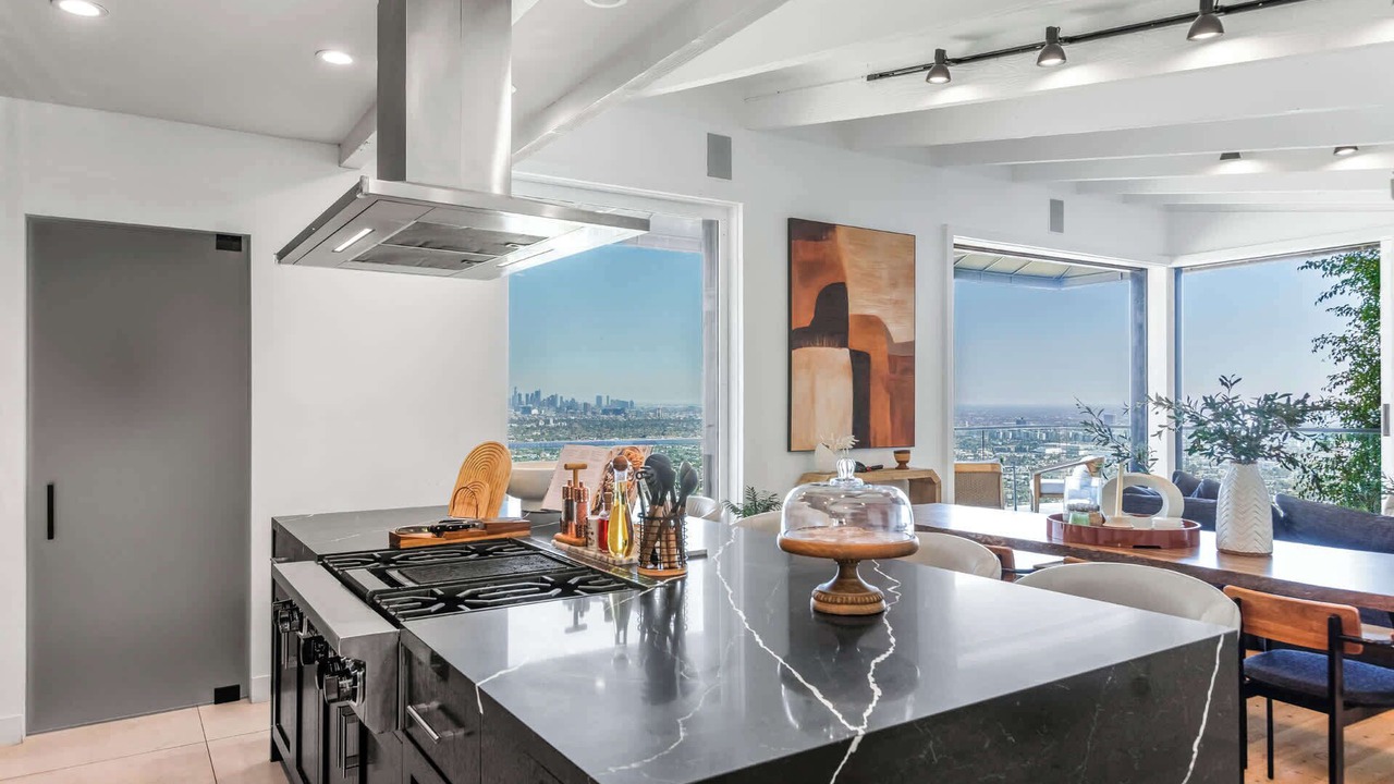Photo of Kitchen in Hollywood Hills West