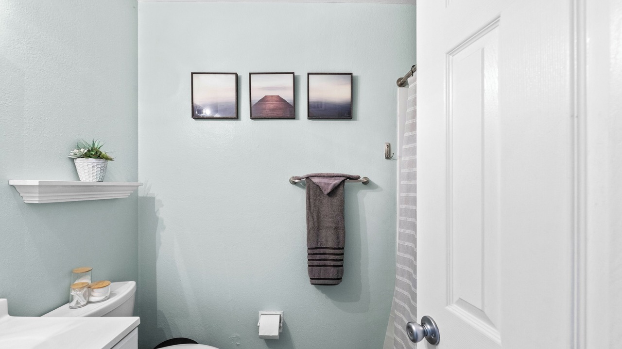 Photo of Bathroom in North Valley