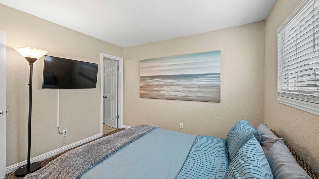Photo of Bedroom in North Valley