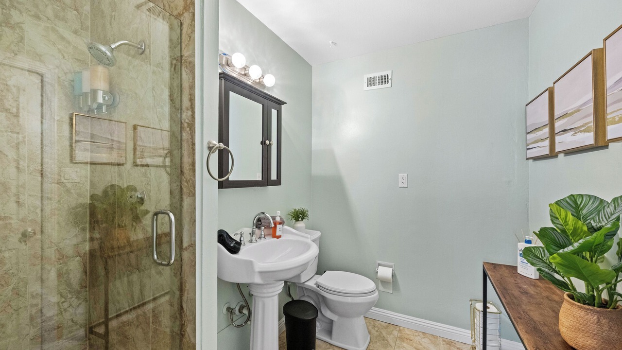 Photo of Bathroom in North Valley