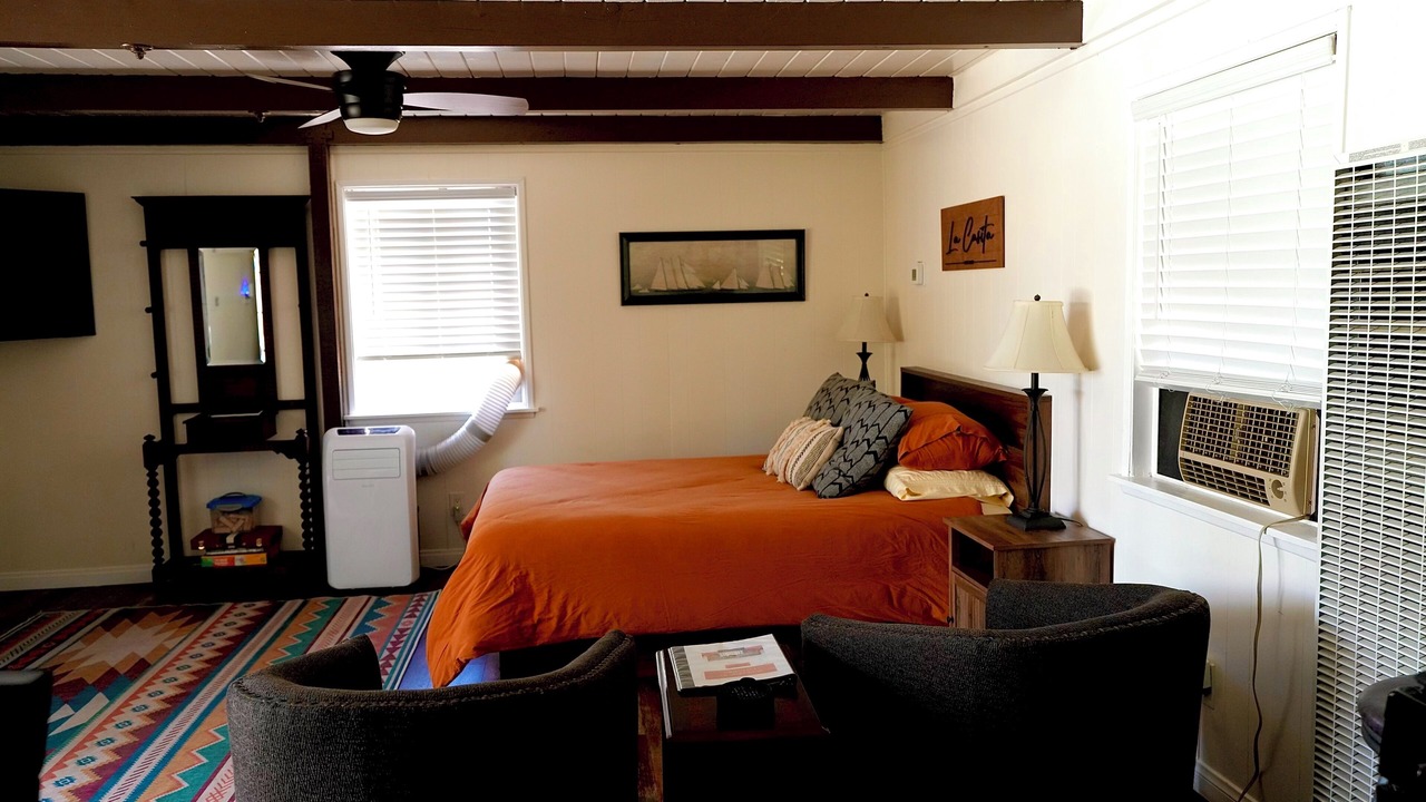 Photo of Bedroom in Lake Elsinore