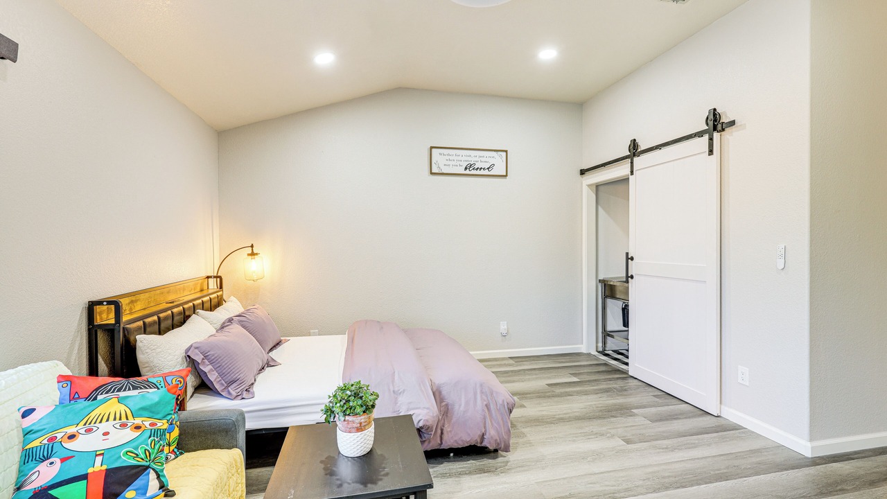 Photo of Bedroom in Victorville