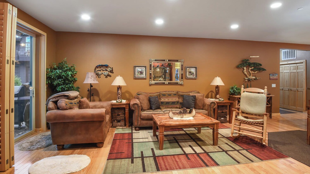 Photo of Livingroom in Brockway