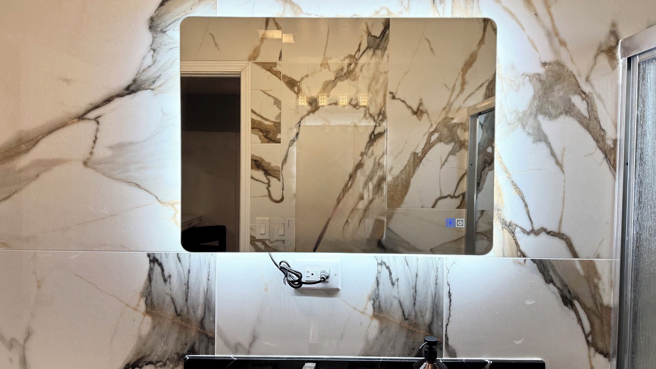 Photo of Bathroom in Hanford