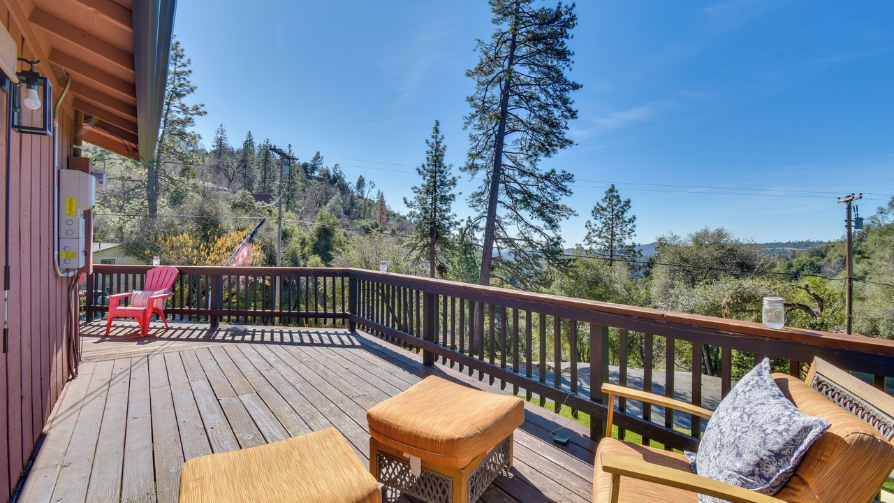 Photo of Patio Balcony in Tuolumne