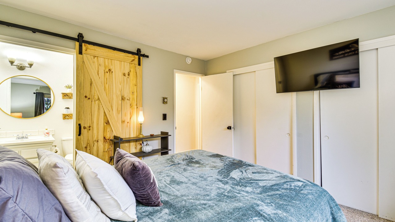 Photo of Bedroom in Tuolumne