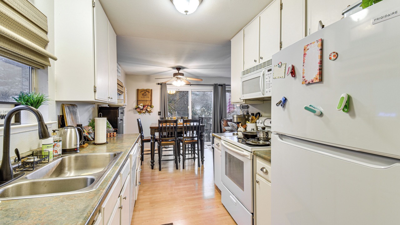 Photo of Kitchen in Tuolumne