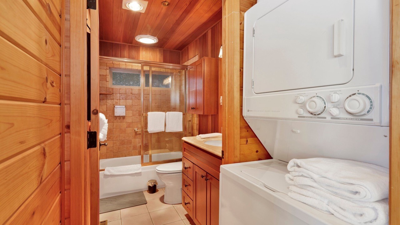 Photo of Bathroom in Fawnskin