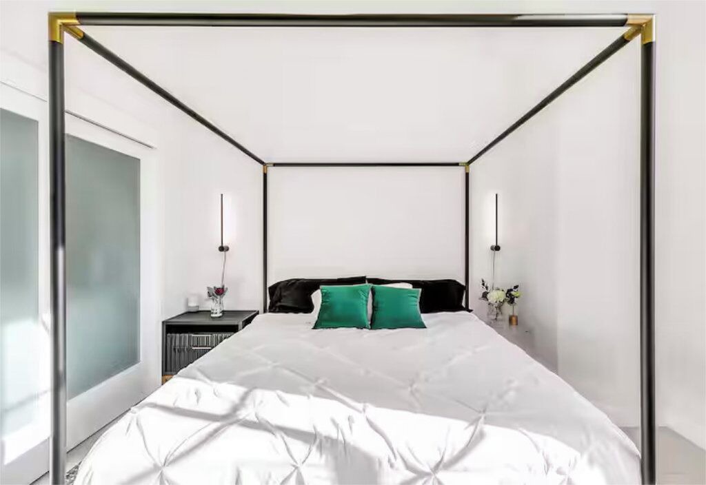 Photo of Bedroom in Downtown Los Angeles