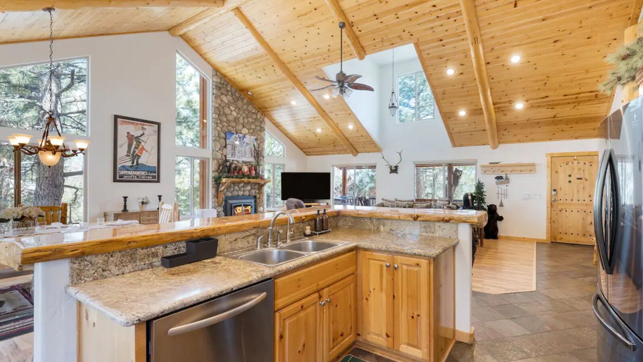 Photo of Kitchen in Castle Glen Estates