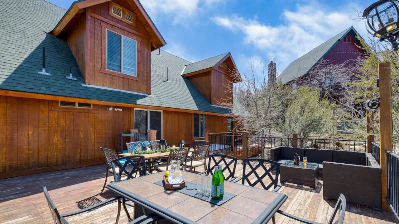 Photo of Outdoor in Castle Glen Estates