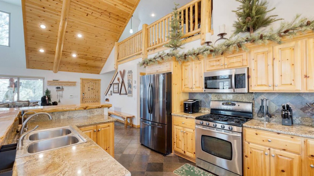 Photo of Kitchen in Castle Glen Estates