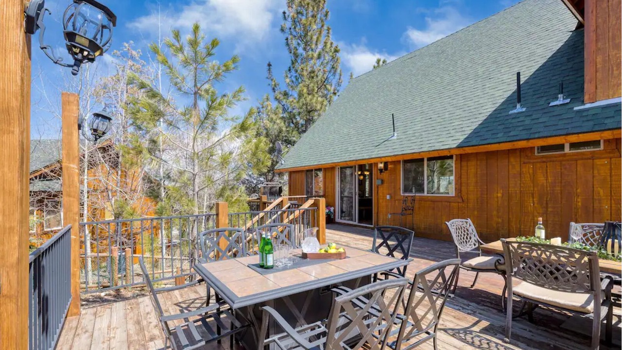Photo of Outdoor in Castle Glen Estates