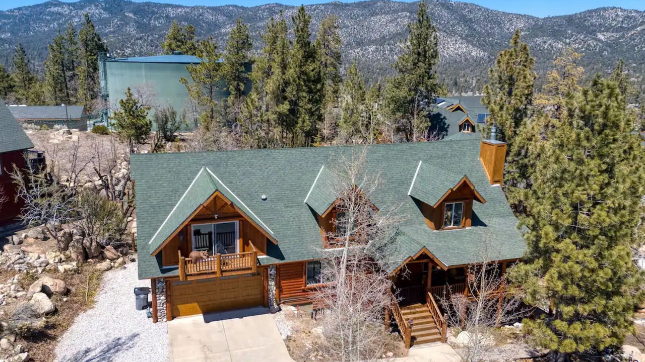 Photo of Outdoor in Castle Glen Estates