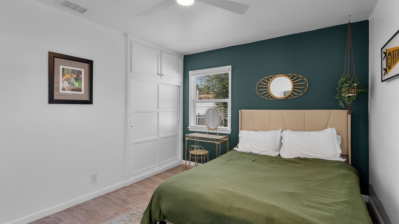 Photo of Bedroom in Hawthorne