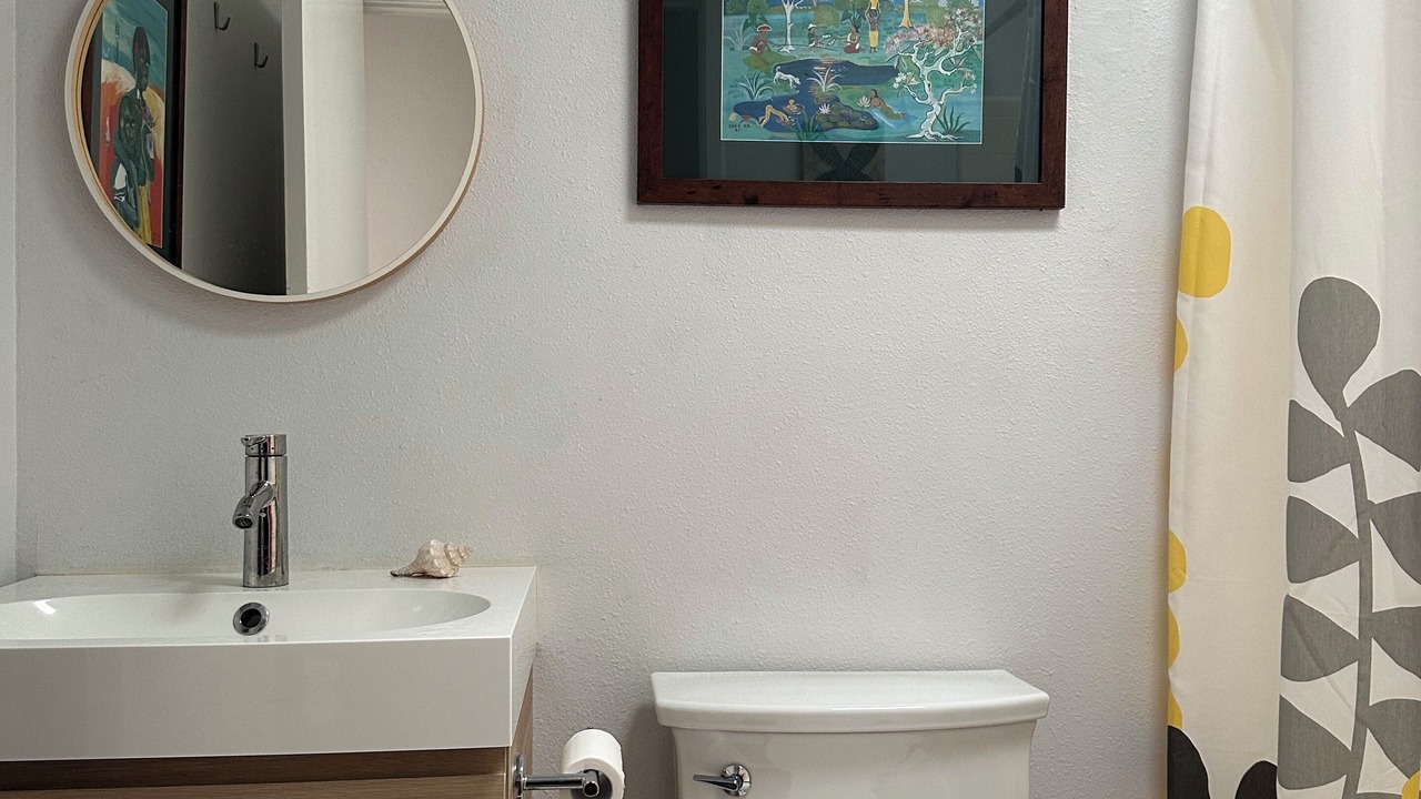 Photo of Bathroom in Joshua Tree