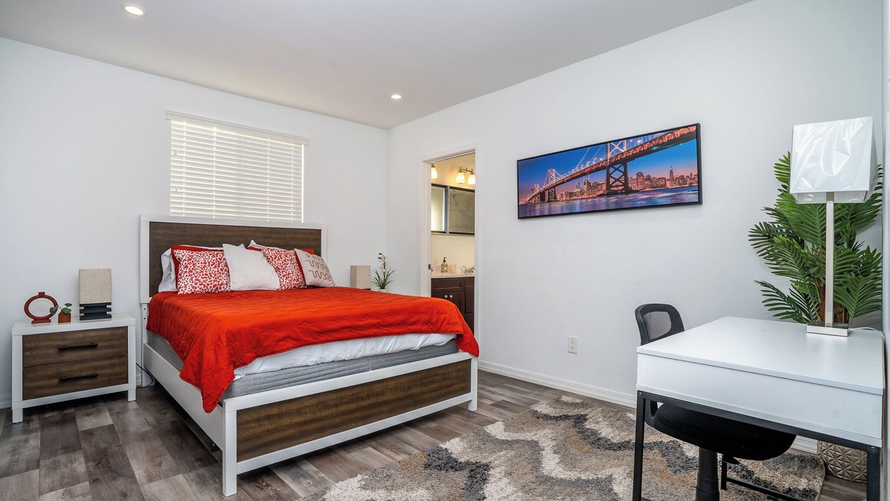 Photo of Bedroom in Downtown Redlands