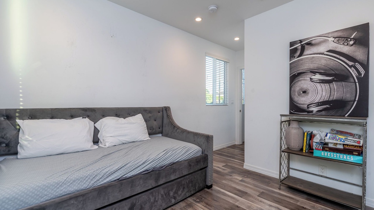 Photo of Bedroom in Downtown Redlands