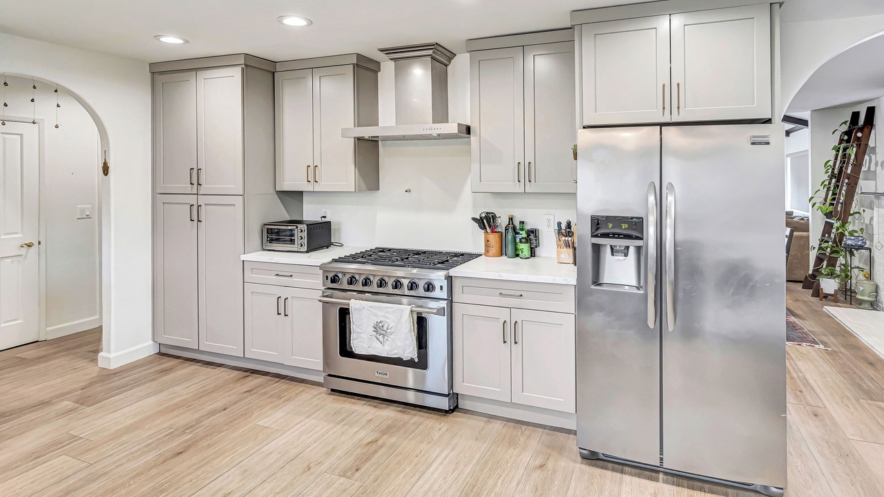 Photo of Kitchen in Lake Balboa