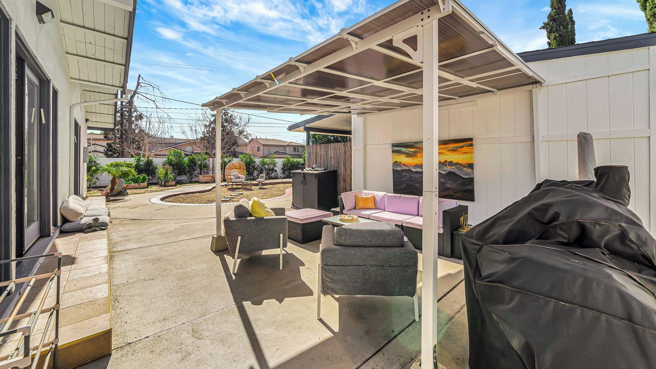 Photo of Patio Balcony in Lake Balboa