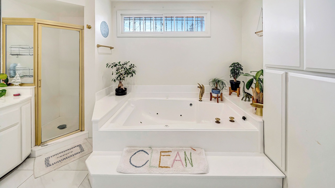 Photo of Bathroom in Lake Balboa