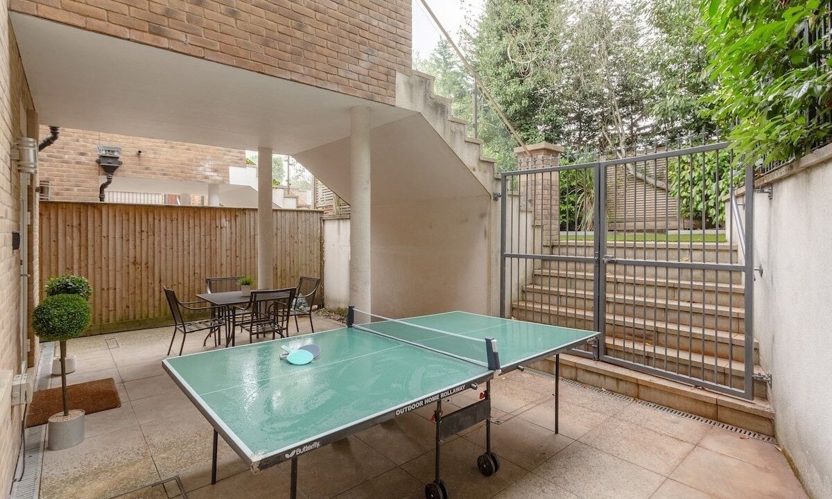 Photo of Patio Balcony in Finchley Church End