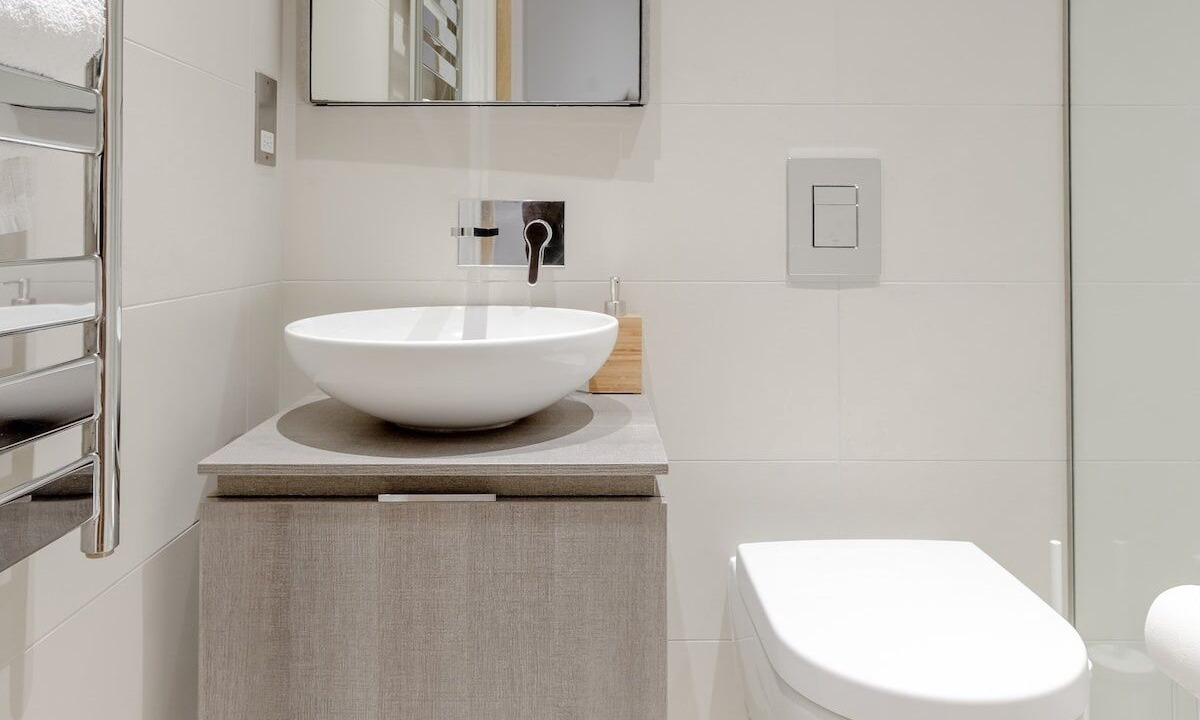 Photo of Bathroom in Finchley Church End