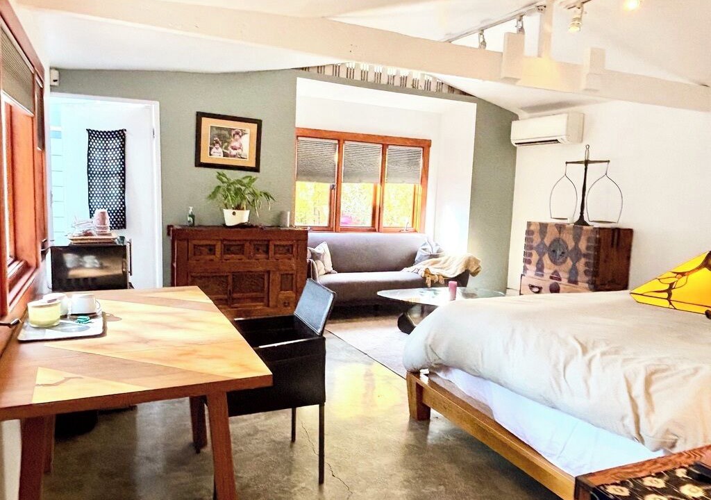 Photo of Livingroom in Bungalow Heaven