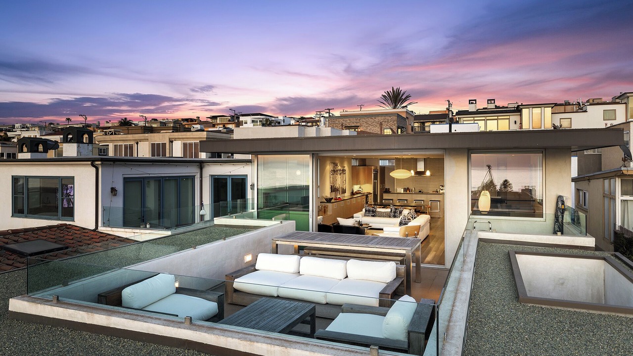 Photo of Patio Balcony in Sand Section