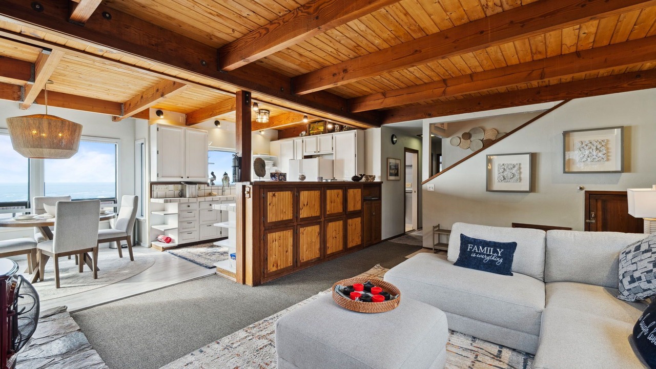 Photo of Livingroom in Fort Bragg