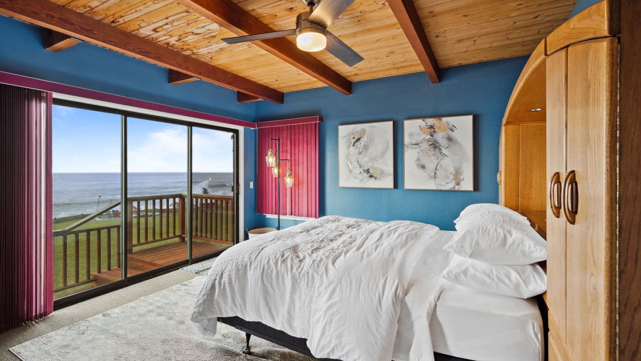 Photo of Bedroom in Fort Bragg