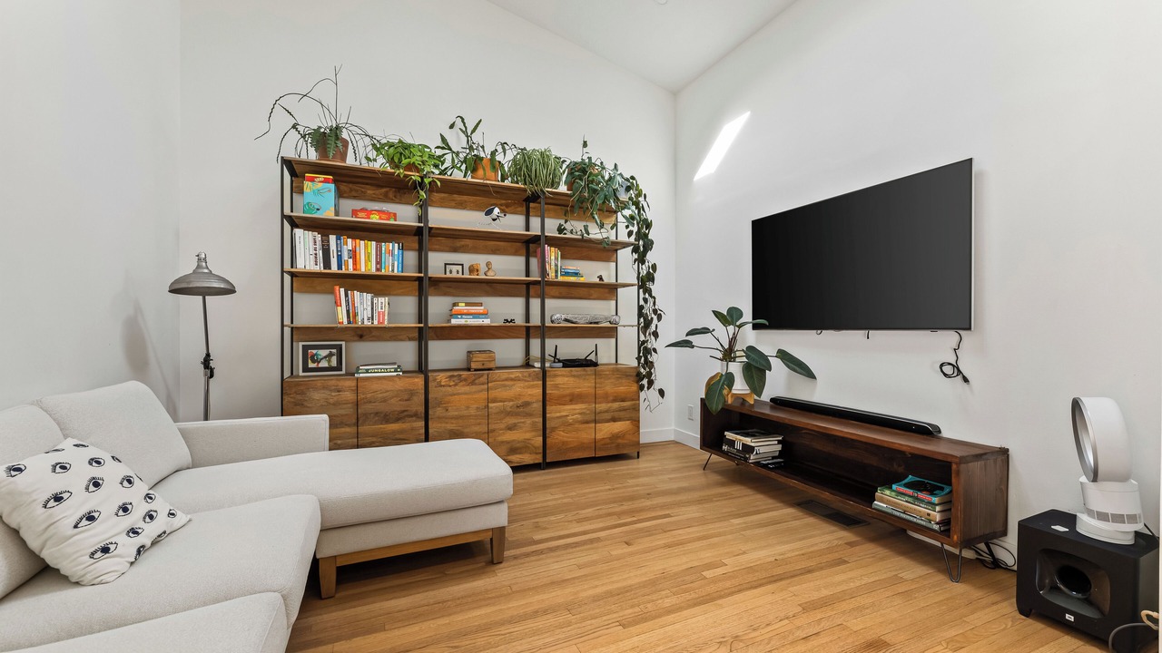 Photo of Livingroom in Los Angeles
