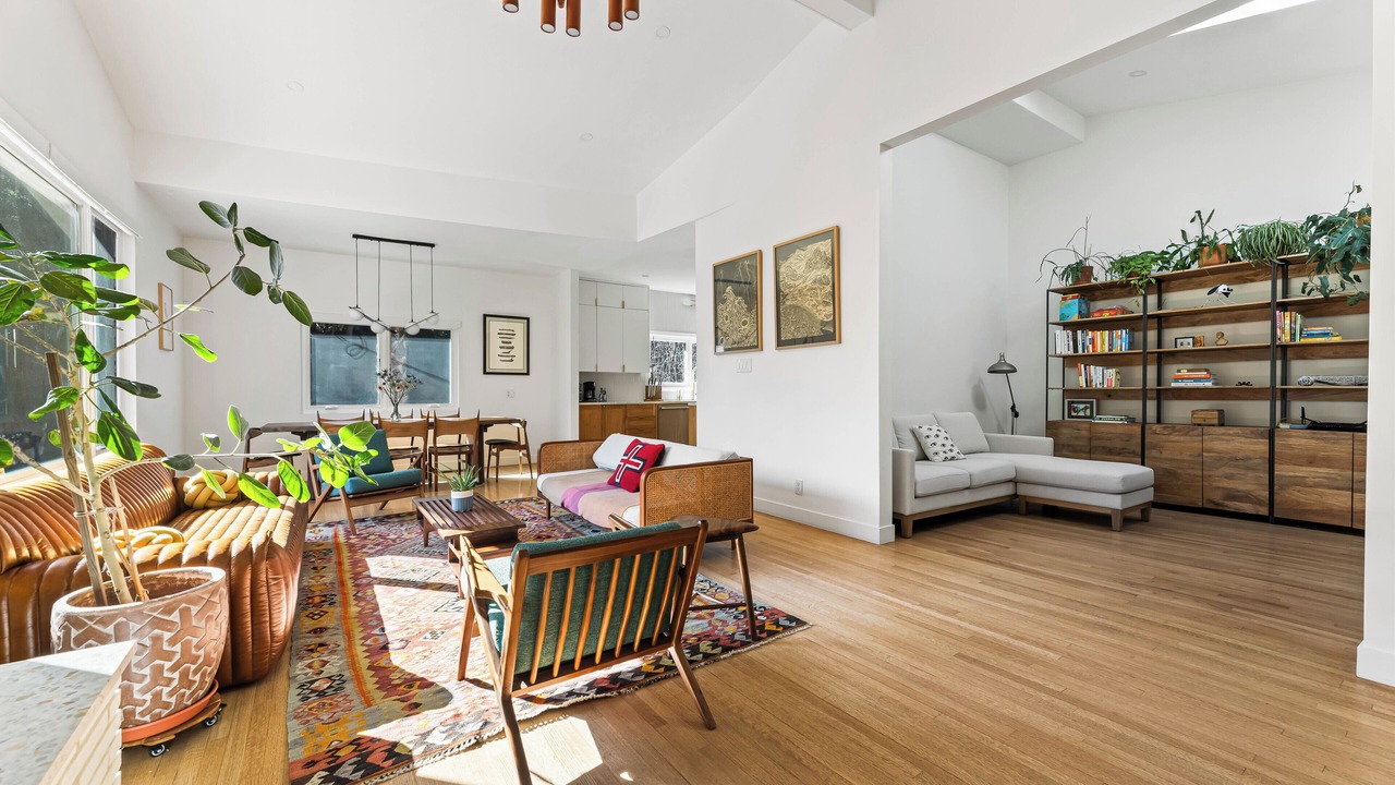 Photo of Livingroom in Los Angeles