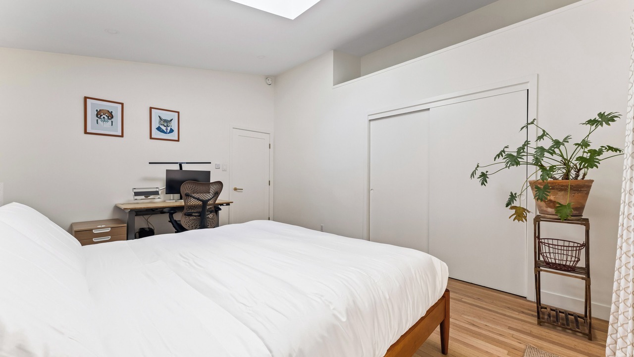 Photo of Bedroom in Los Angeles